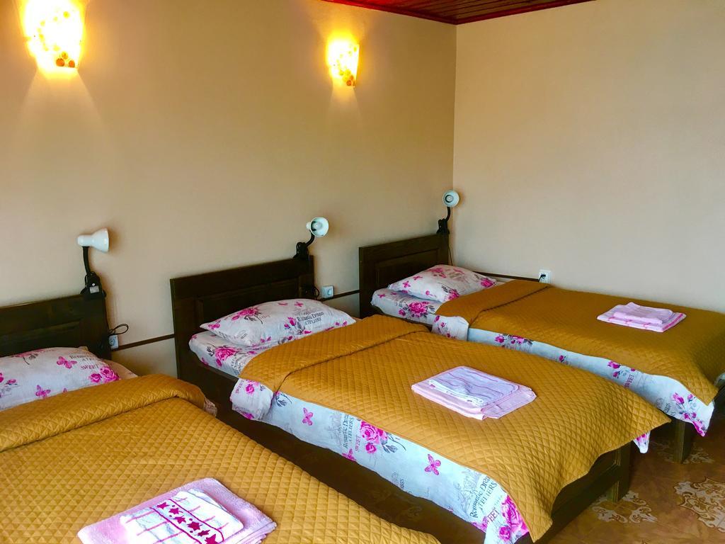 Vila La Izvor Petresti Ngoại thất bức ảnh