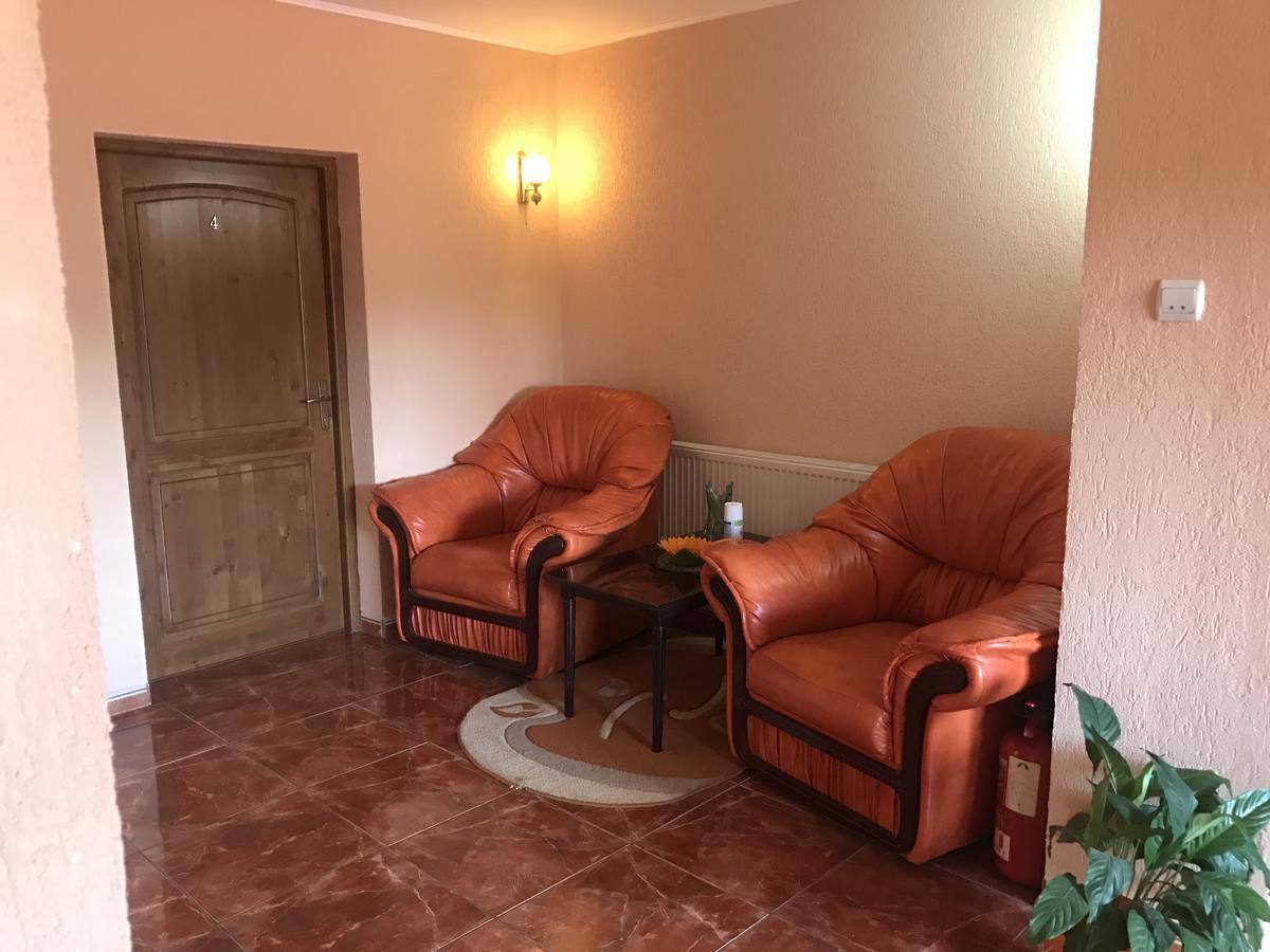 Vila La Izvor Petresti Ngoại thất bức ảnh